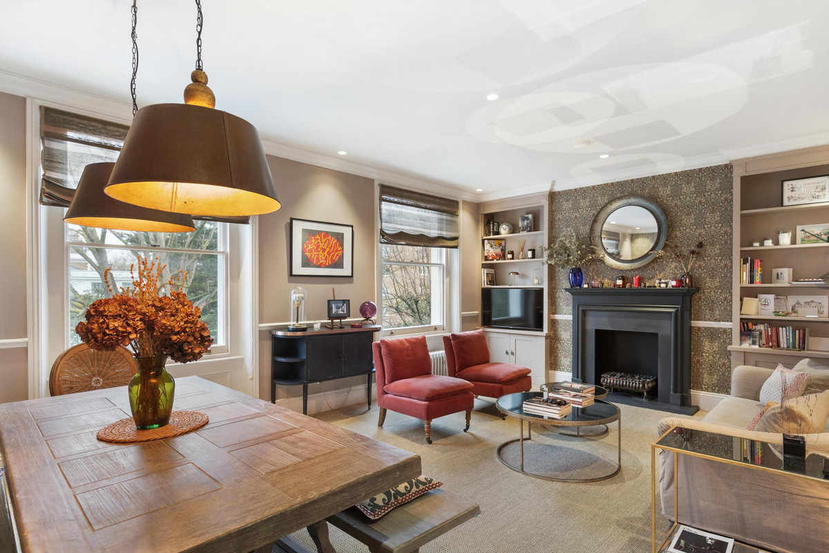 Holland Park Avenue